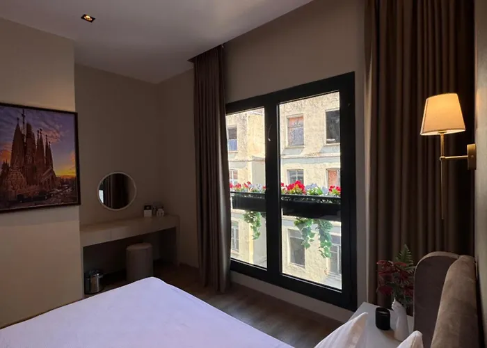 Park Dedeman Sisli Отель